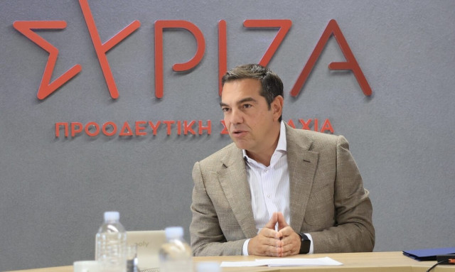 Με «εθνική φανέλα» απέναντι στην Τουρκία ο Τσίπρας - Τα μηνύματα στο εξωτερικό και στο εσωτερικό