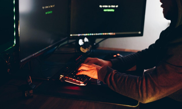 Πάτρα - Revenge porn: 22χρονη που δεχόταν απειλές «σπάει» τη σιωπή της - Συγκλονίζει η περιγραφή της