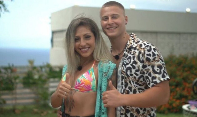 Love Island: Αυτά είναι τα πρώτα ζευγάρια του νέου ριάλιτι - Ξεκίνησαν μέχρι και οι «κλεψιές»