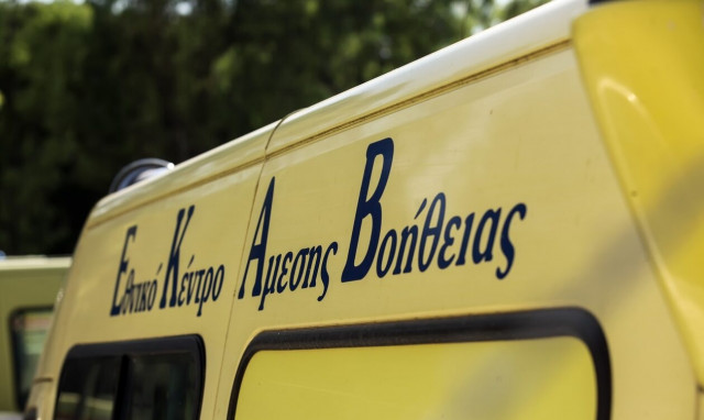 Σοβαρό τροχαίο στην Κρήτη: Αυτοκίνητο παρέσυρε πεζό στο Ηράκλειο