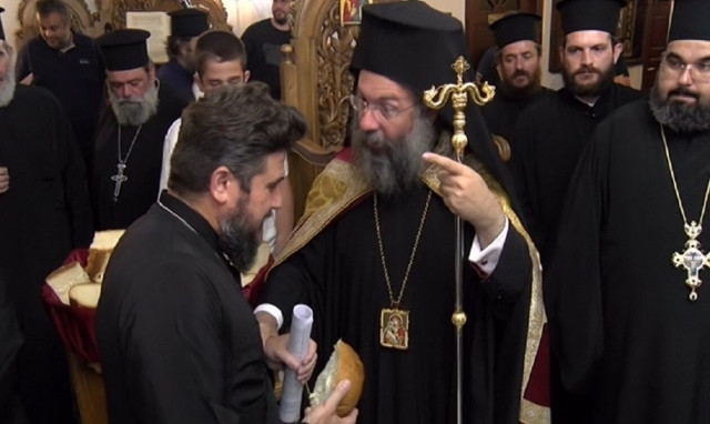 «Σασμός» ανάμεσα στον παπά-youtuber και τον Μητροπολίτη Προδρόμο