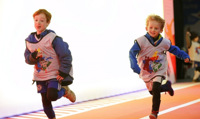 Bρετανία: «Επιδημία» πείνας στα σχολεία της χώρας - «Μαθητές τρώνε ακόμη και γόμες για να χορτάσουν»