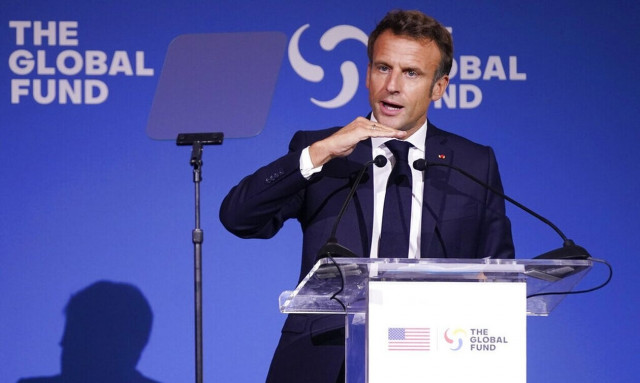 Εμανουέλ Μακρόν: Αποφασισμένος για νέες κυρώσεις προς την Ρωσία - Συνομιλία με Ζελένσκι