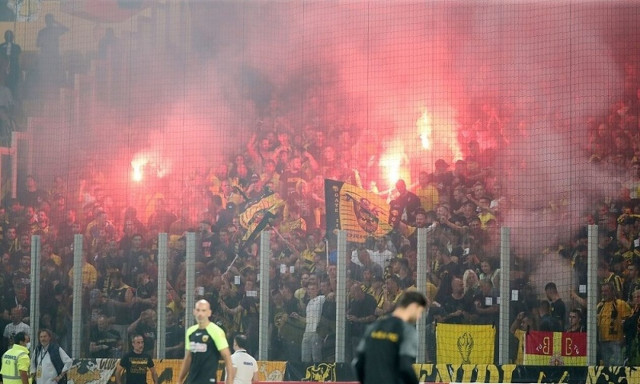 «Χαμός» στην «OPAP Arena»: Χιλιάδες φίλαθλοι υποδέχθηκαν τους παίκτες της ΑΕΚ!