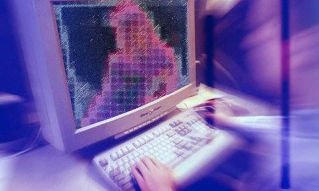 Revenge porn - Πάτρα: Καρέ-καρέ βιντεο με πρωταγωνιστές Πατρινό μποξέρ και εργαζόμενους της εστίασης