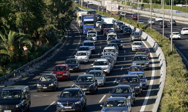 Κίνηση τώρα: «Φράκαρε» ξανά ο Κηφισός - Πού εντοπίζονται μεγάλα προβλήματα και καθυστερήσεις