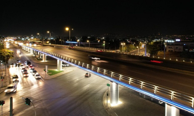 Νέα Υόρκη θυμίζει πλέον η γέφυρα της λεωφόρου Πέτρου Ράλλη