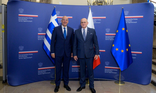 Νίκος Δένδιας: Βλέπω τις τουρκικές υπερπτήσεις και με τρομάζει η διάλυση της Ευρώπης