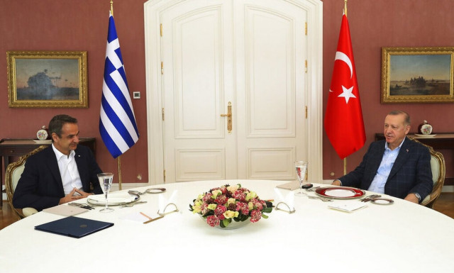 Να συναντηθούν να πούνε τι; Ικανοποίηση από τη στάση των συμμάχων για τη συμφωνία