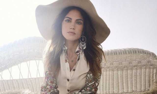 Μαίρη Συνατσάκη: Μίλησε για το φύλο του μωρού και τον γάμο με τον Ίαν Στρατή