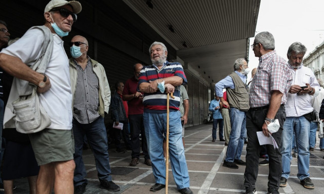 Επιταγή ακρίβειας: Ποιοι συνταξιούχοι δικαιούνται το έκτακτο επίδομα των 250 ευρώ