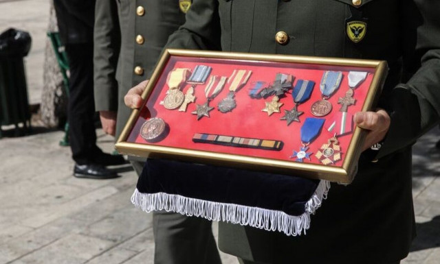 Ζάχος Χατζηφωτίου: Τα μετάλλια ανδρείας, οι πολεμικοί σταυροί και το αγγλικό παράσημο