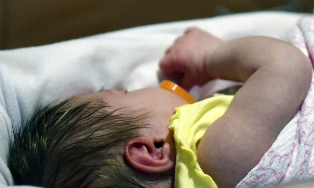 Παγκόσμιος συναγερμός για παιδικό σιρόπι κατά του βήχα - Ύποπτο για τον θάνατο 66 παιδιών