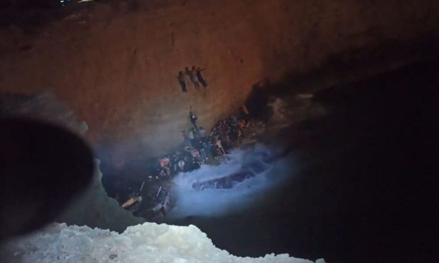 Ολονύχτια μάχη για να σωθούν ζωές σε Κύθηρα και Μυτιλήνη κόντρα στα 10 μποφόρ