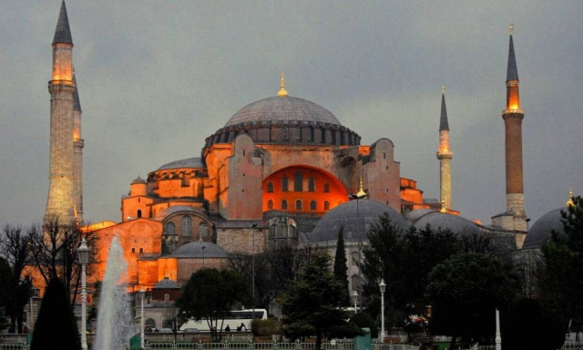 Νέα τουρκική πρόκληση: Απαγόρευσαν σε Κύπριους φιλάθλους να εισέλθουν στην Αγιά Σοφιά