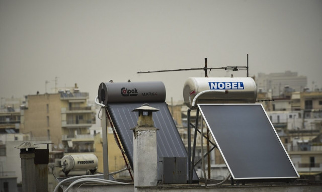 Ηλιακοί θερμοσίφωνες: Έρχονται επιδοτήσεις έως και 1.000 ευρώ