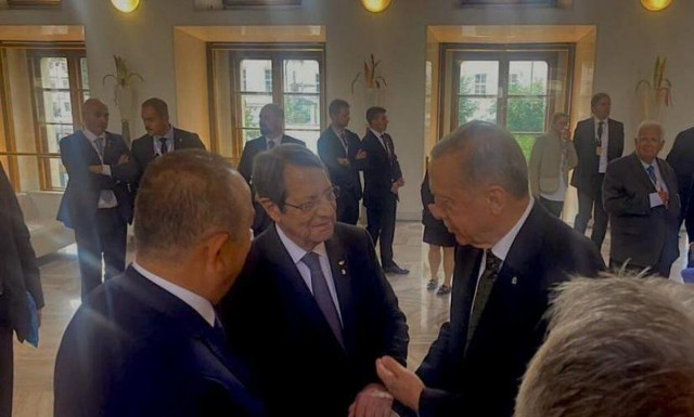 Αναστασιάδης για τετ α τετ με Ερντογάν : Από αβρότητα τον χαιρέτησα