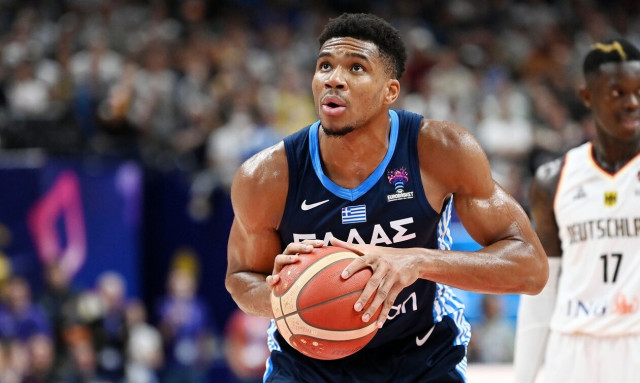 COSMOTE TV: Οι Γιάννης Αντετοκούνμπο και Βασίλης Σπανούλης στο πρώτο «PICK ΄N ROLL» της σεζόν 11/10