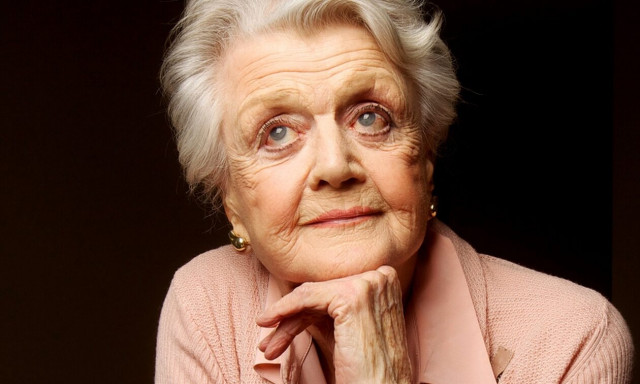 Πέθανε η ηθοποιός Άντζελα Λάνσμπερι - Είχε τιμηθεί με Όσκαρ για την προσφορά της στην 7η τέχνη