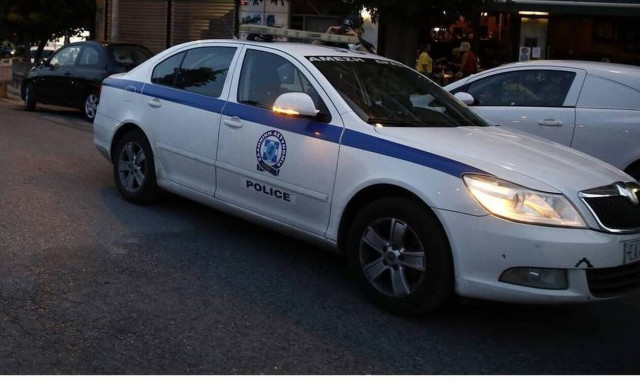 Αχαΐα: Νεαρός επιδειξίας άρπαξε ανυποψίαστη γυναίκα από το λαιμό