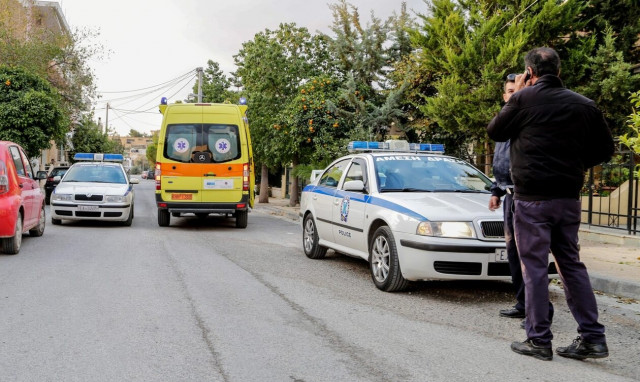 Οι πρώτες εικόνες από την τραγωδία στον Κηφισό - Αυτοπυρπολήθηκε και έπεσε στο κενό