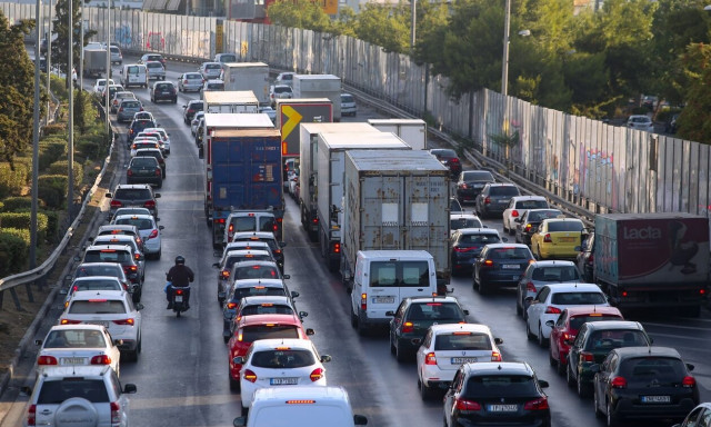 Κίνηση τώρα: Μποτιλιάρισμα στον Κηφισό - Ποιους δρόμους να αποφύγετε 