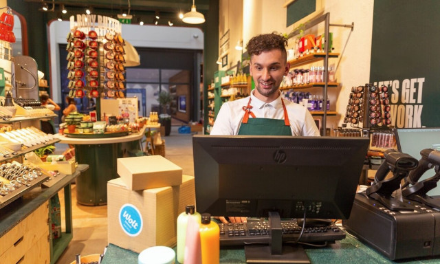 Νέα υπηρεσία Wolt Drive για ηλεκτρονικά καταστήματα λανσάρει η Wolt