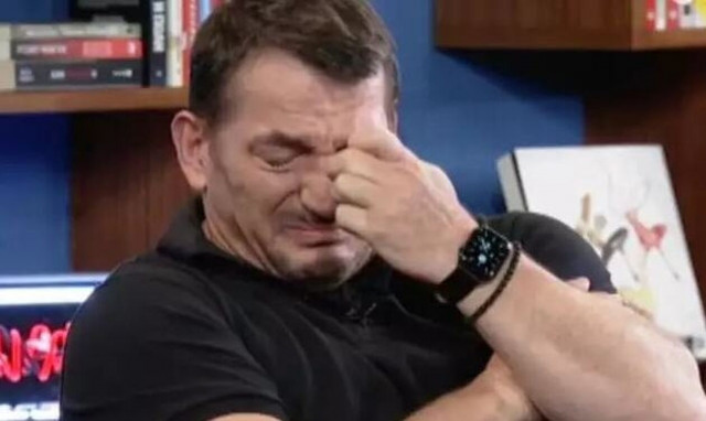 Αλέξανδρος Νικολαΐδης: Κατέρρευσε ο Πύρρος Δήμας στον αέρα