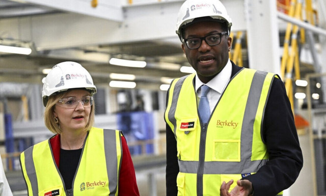 Σάλος στη Bρετανία: Θα αποπέμψει η Τρας τον «τσάρο» της Οικονομίας;