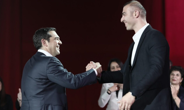 Αλέξανδρος Νικολαΐδης: Το ανεκτίμητο δώρο στον Τσίπρα