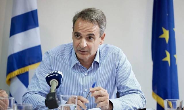 PM Mitsotakis: 'Gov't will continue standing by society'