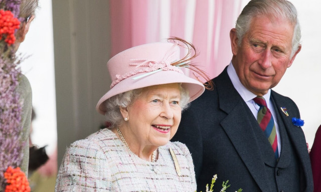 The Crown: Το σχέδιο του Καρόλου να εκθρονίσει την Ελισάβετ στα 65 της