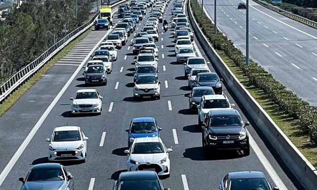 Αττική Οδός: Καραμπόλα έξι οχημάτων στο ρεύμα προς Ελευσίνα