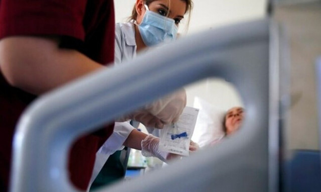 Οι τελευταίες εξελίξεις στην αντιική θεραπεία με ρεμδεσιβίρη κατά της νόσου COVID-19