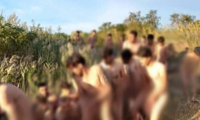 Ανατριχίλα προκαλούν οι περιγραφές των 92 μεταναστών που βρέθηκαν γυμνοί στον Έβρο 