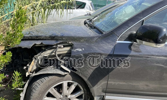 Σοβαρό τροχαίο στην Κύπρο: Υπέκυψε στα τραύματά του 27χρονος (pics)