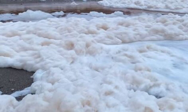 Κρήτη: Πώς εξηγείται το φαινόμενο με τους αφρούς μετά την κακοκαιρία