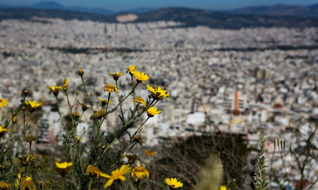Έρχεται... καλοκαίρι: Πώς θα είναι ο καιρός το τριήμερο της 28ης