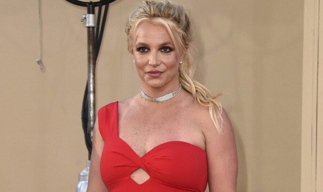 Μπρίτνεϊ Σπίαρς: Ολόγυμνη στο κρεβάτι της - «Έριξε» το Twitter