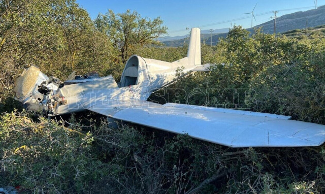 Πτώση αεροπλάνου στη Θήβα: Με αυτοσχέδιο αεροσκάφος η μοιραία πτήση;