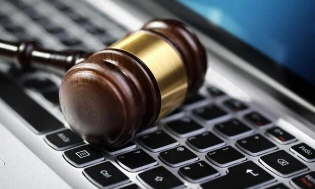 Συζήτηση στη Βουλή για εξωδικαστικό και πλειστηριασμούς