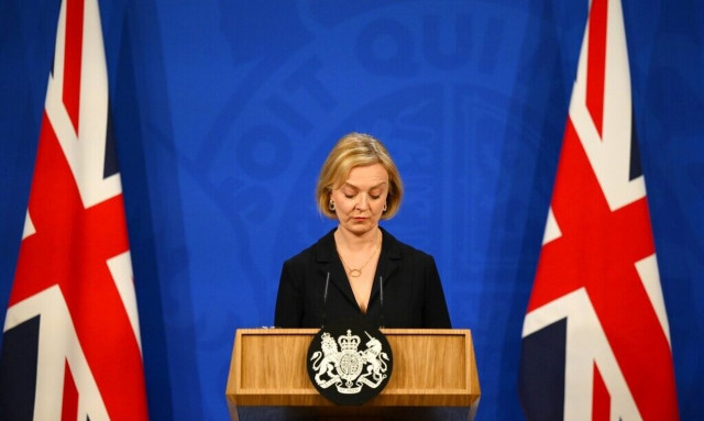 Βρετανία: Η παραπαίουσα κυβέρνηση Tρας και τα κλάματα των βουλευτών