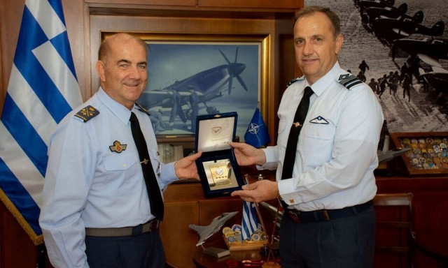 Πολεμική Αεροπορία: Επίσκεψη Διοικητή CAOC Torrejon σε ΓΕΑ και Πολεμικές Μοίρες