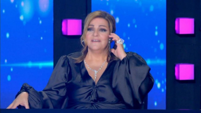 J2US: Το τηλεφώνημα που έκανε τη Βίκυ Σταυροπούλου να «παγώσει»