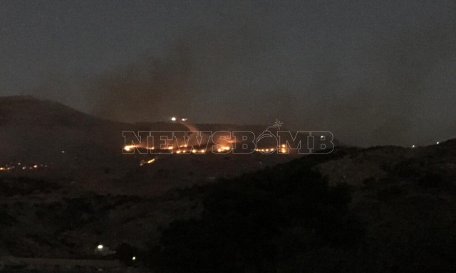 Υπό μερικό έλεγχο η φωτιά που ξέσπασε το βράδυ στην Ύδρα