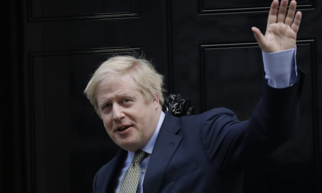 Τζόνσον: Έχει 100 υποστηρικτές για τη διεκδίκηση στην πρωθυπουργία