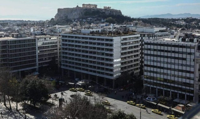 Αυξάνονται τα νέα «φέσια» στην εφορία