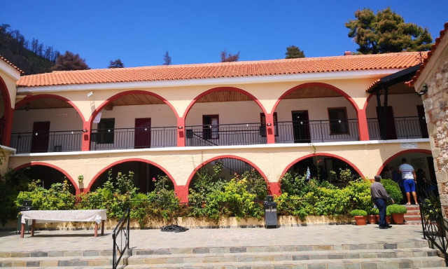 Βόρεια Εύβοια: Η Ιερά Μονή Οσίου Δαυίδ επέστρεψε σε κανονικούς ρυθμούς