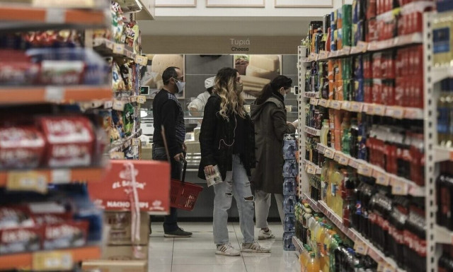 Θέμα ημερών η νομοθετική ρύθμιση για το καλάθι του νοικοκυριού