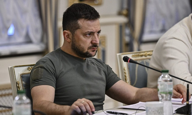 Ζελένσκι: H Ρωσία είναι ικανή χρησιμοποιήσει πυρηνικά όπλα στην Ευρώπη